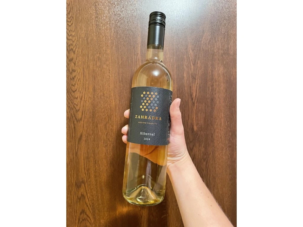 Hibernal, 2024, moravské zemské víno, suché, Zahrádka